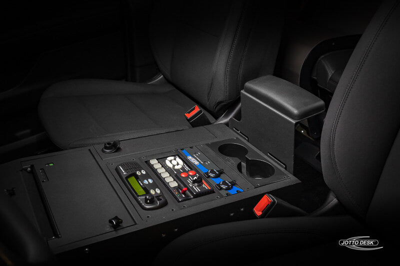 REAR MOUNTED/ADJUSTABLE ARMREST