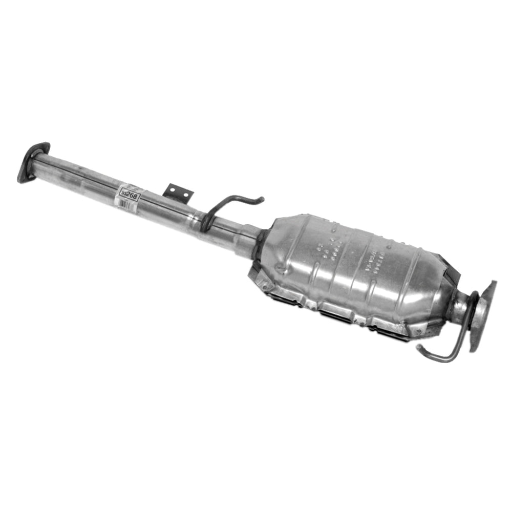 Catalytic Converter: 1998 Chevrolet Tracker; 1994-1995 Suzuki Sidekick