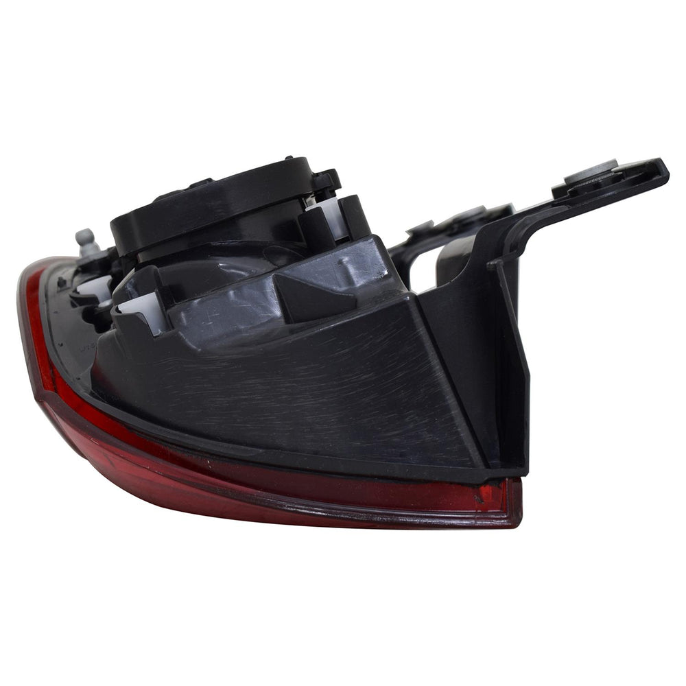 CAPA RH TAILLAMP LENS/HOUSING RAM PROMASTER CITY 20152021