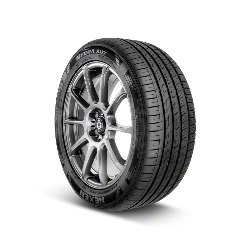 N'Fera AU7 Ultra-High-Performance Tire