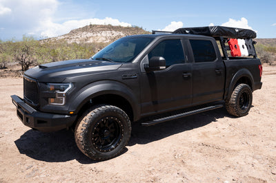 0918 RAM 1500(19C RAM 1500 CLASSIC)QUAD CAB 5IN OEM STYLE FULL TREAD SLIDE TRACK BLK TXT ALUM