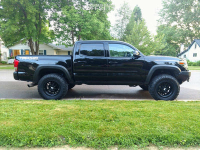 XD135 18X8.5 5X5.5 M-BLK 00MM