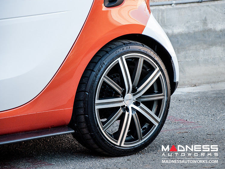 Carbon Fiber Side Skirts