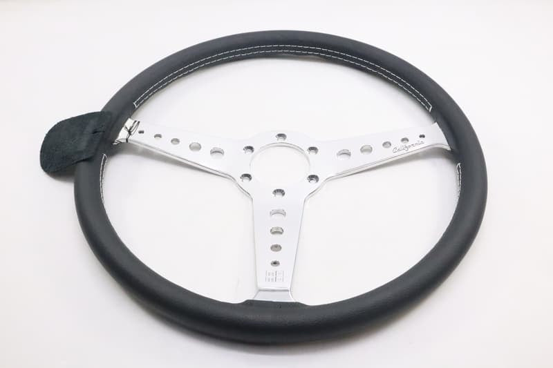 Momo California Steering Wheel 360 mm - Black Leather/White Stitch/Polished Spokes
