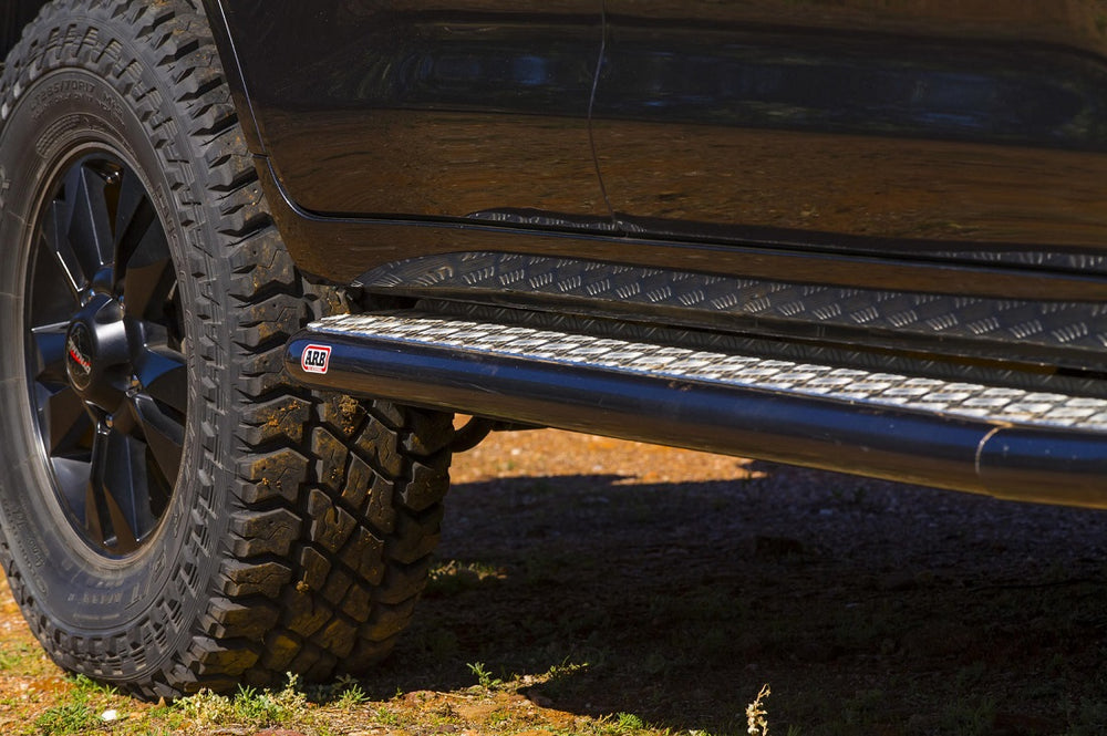 ARB Deluxe Side Step Section 200 Ser 2007 To 9/15