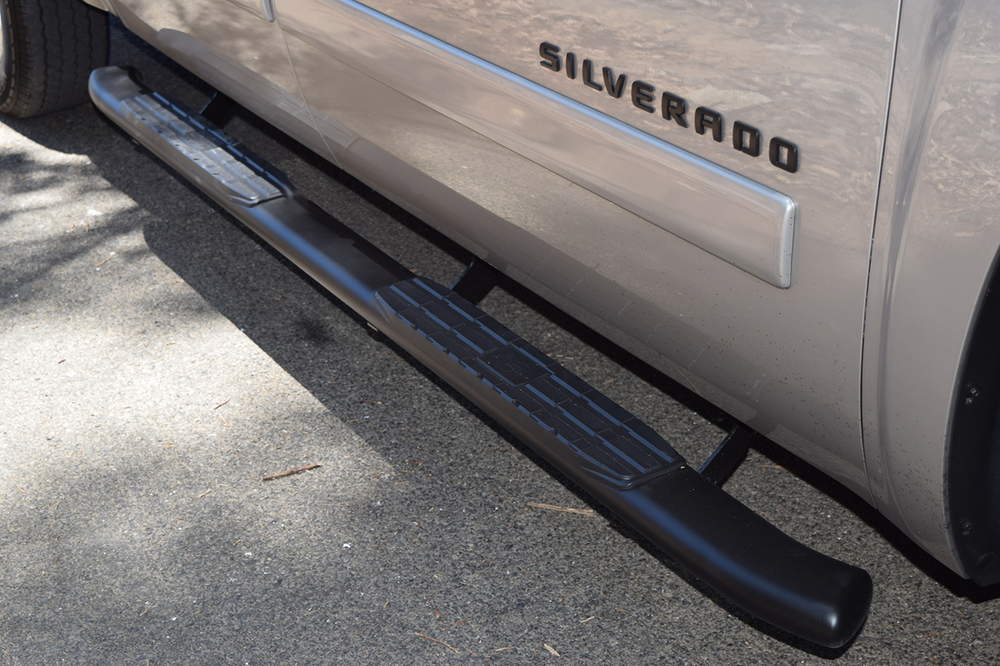 1522 COLORADO/CANYON EXT CAB 4IN OVAL BLACKOUT SERIES SIDEBAR BLACK STAINLESS S