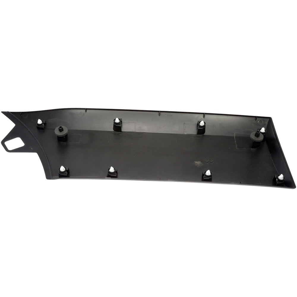 REAR BODY MOLDING
