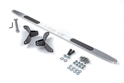 R SHOCK TOWER BRACE, E39