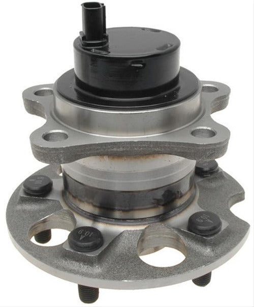 WHEEL HUB ASSEMBLY