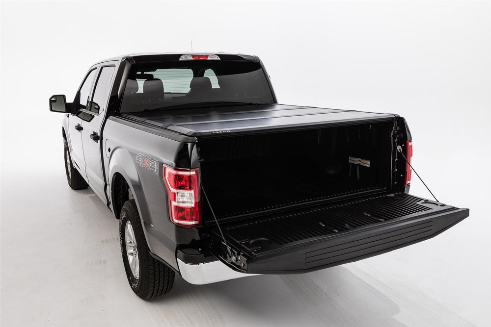 LEER 07-13 GM Silverado/Sierra 1500 HF350M 6Ft 6In Tonneau Cover - Folding Full Size Standard Bed