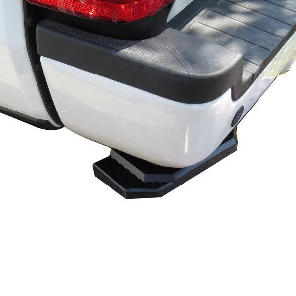 RETRACTABLE TRUCK BED CORNER STEP
