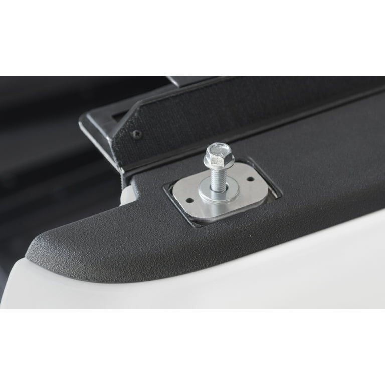 19-ON Chevy GMC Full Size 1500 6 6 Box (remove taillight for install)