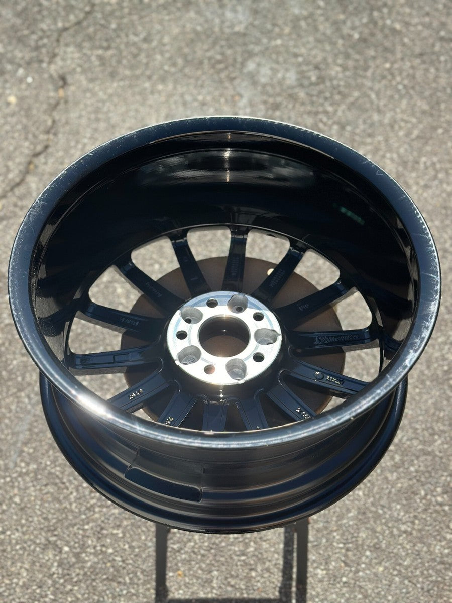 AMG 5-Twin-Spoke 18-Inch Wheel