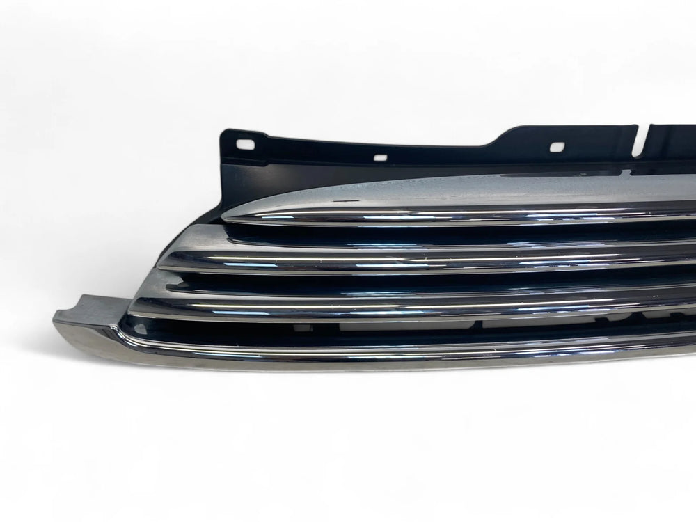 Front Grille Center
