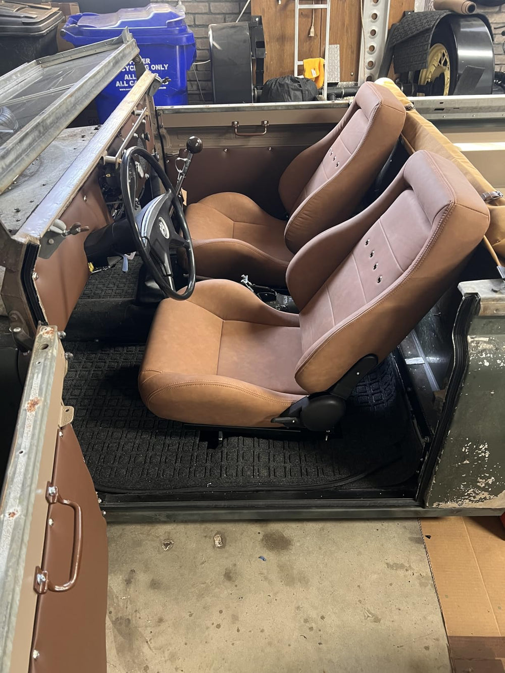 Reclinable PVC Leather Racing Seat Set with Sliders