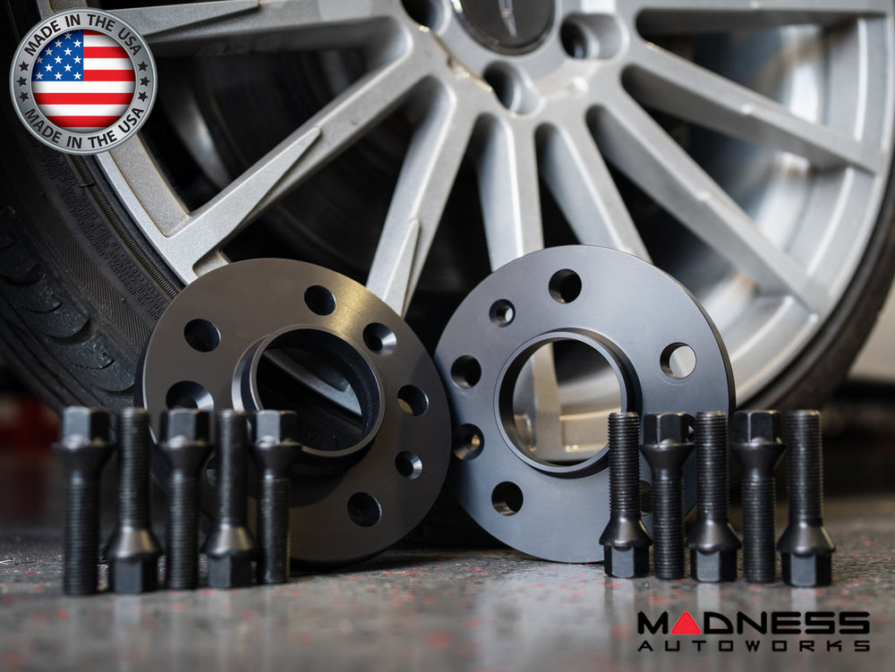 Wheel Spacer Kit with Extended Bolts