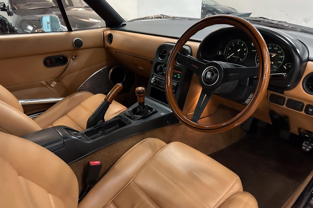 Wood-Grain Steering Wheel