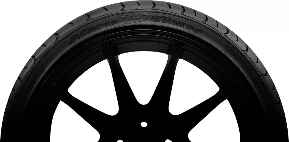 3D Multi-Wave Sipe Performance Tire