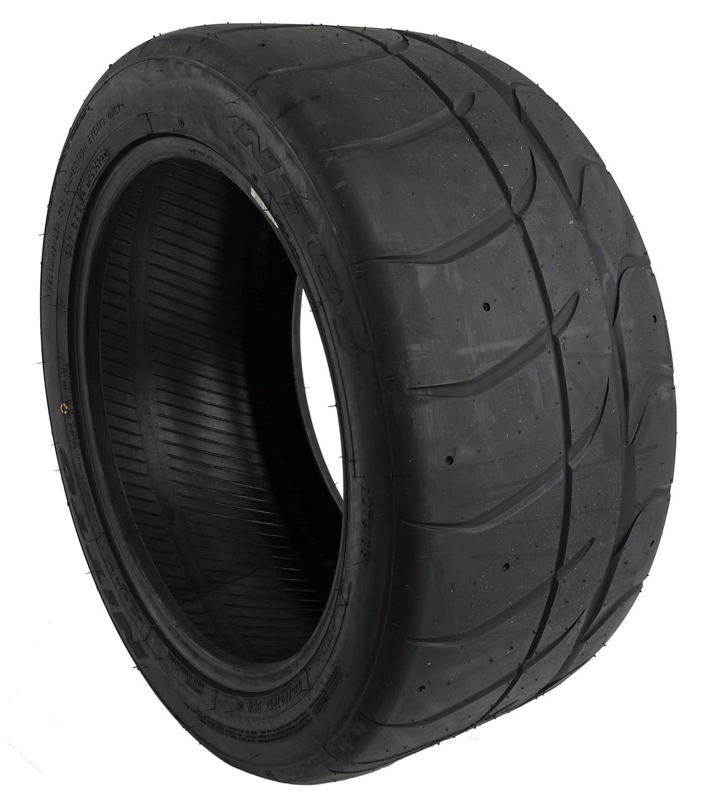 NT01 Competition Road Course Tire