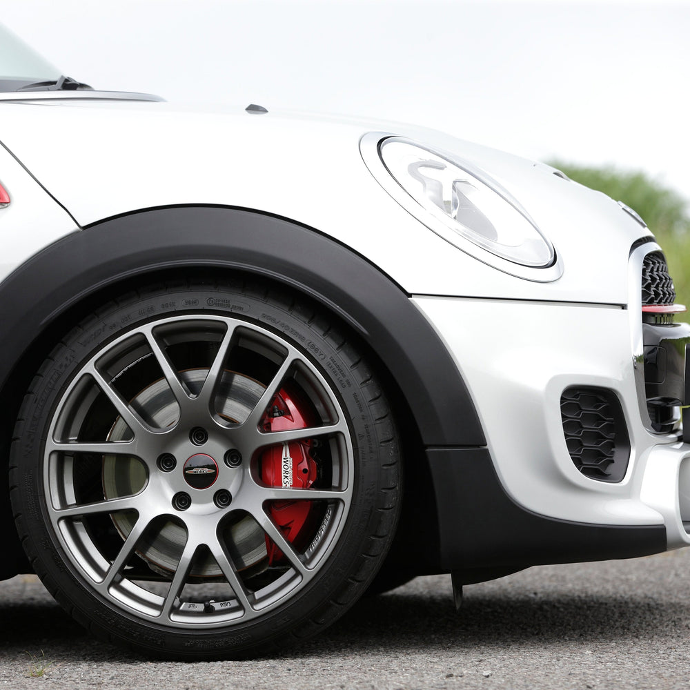 RSe102 19x8.5 +45 5x112 57.10mm Gloss Black Wheel