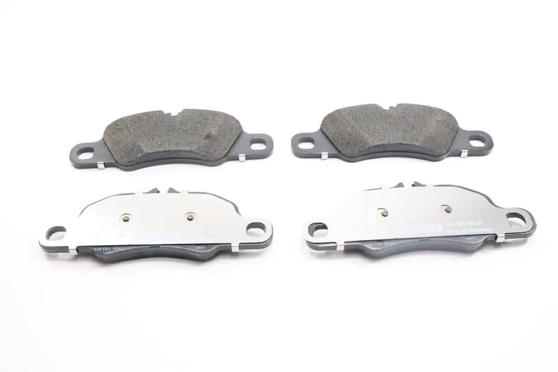 Front Disc Brake Pad Set