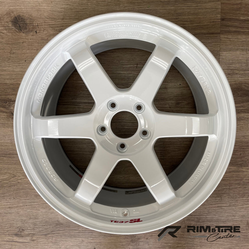 TE37SL 18x9.5 +38mm 5x114.3 Wheel, Dash White