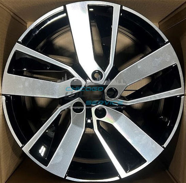18x8 10-Spoke Aluminum Wheel