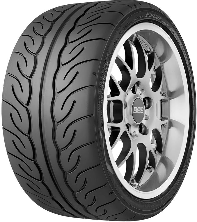 Advan Neova AD08R Performance Tire