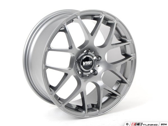 V710 18x8 Gunmetal 5-Spoke Wheel