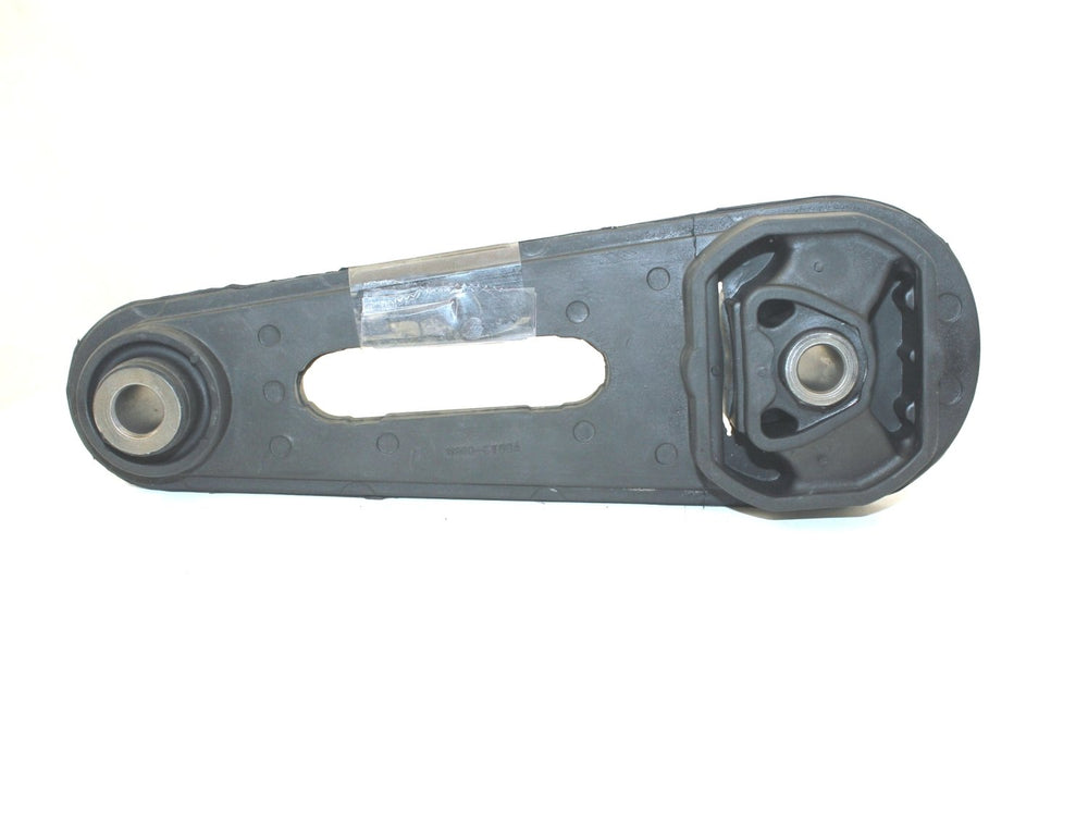 TORQUE STRUT MOUNT
