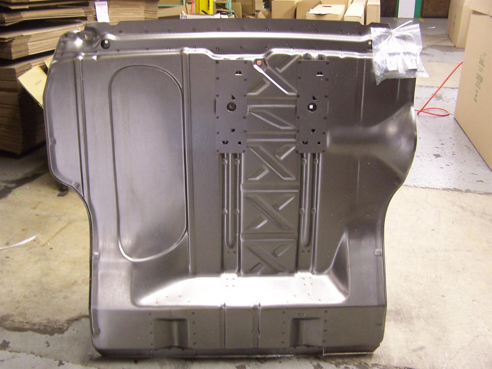 COMPLETE TRUNK FLOOR ASSY W/O SPARE TIRE WELL CHEV 5557 C/W WELDED BRACES AND WELLS