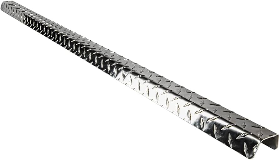 8899 C/K SERIES/8891 R/V SERIES FULLSIZE LB/SB TREAD BRIGHT TAILGATE CAP