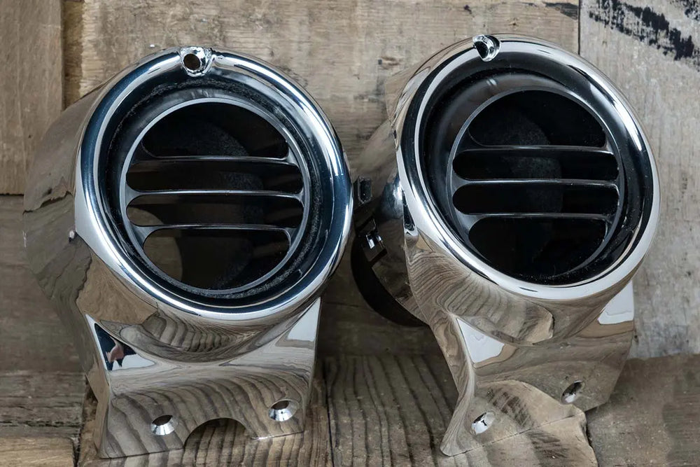 Tres A/C Vents with Chrome Bezels