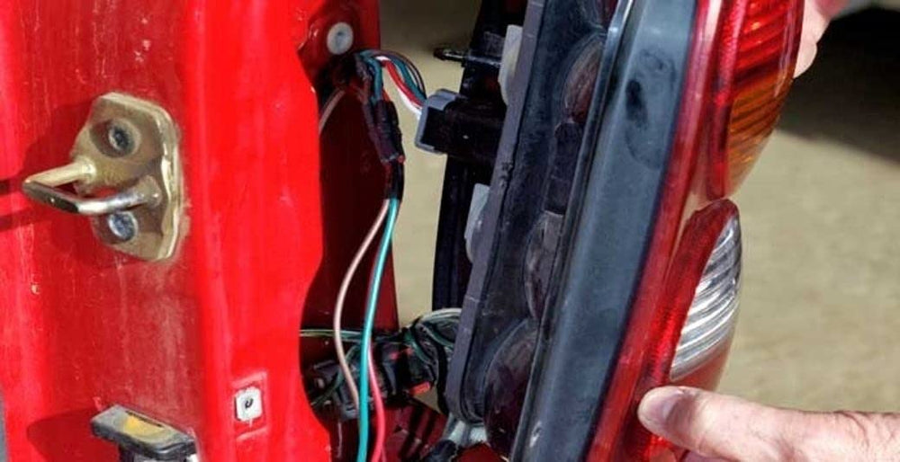TOWED CONNECTOR 12 SONIC SEDAN