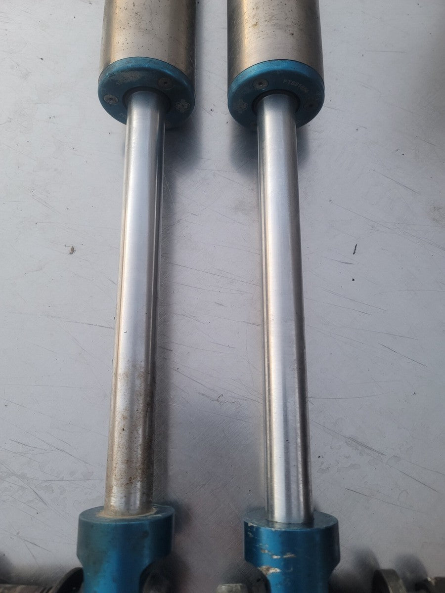 DIRT LOGIC 2.25 SHOCKS