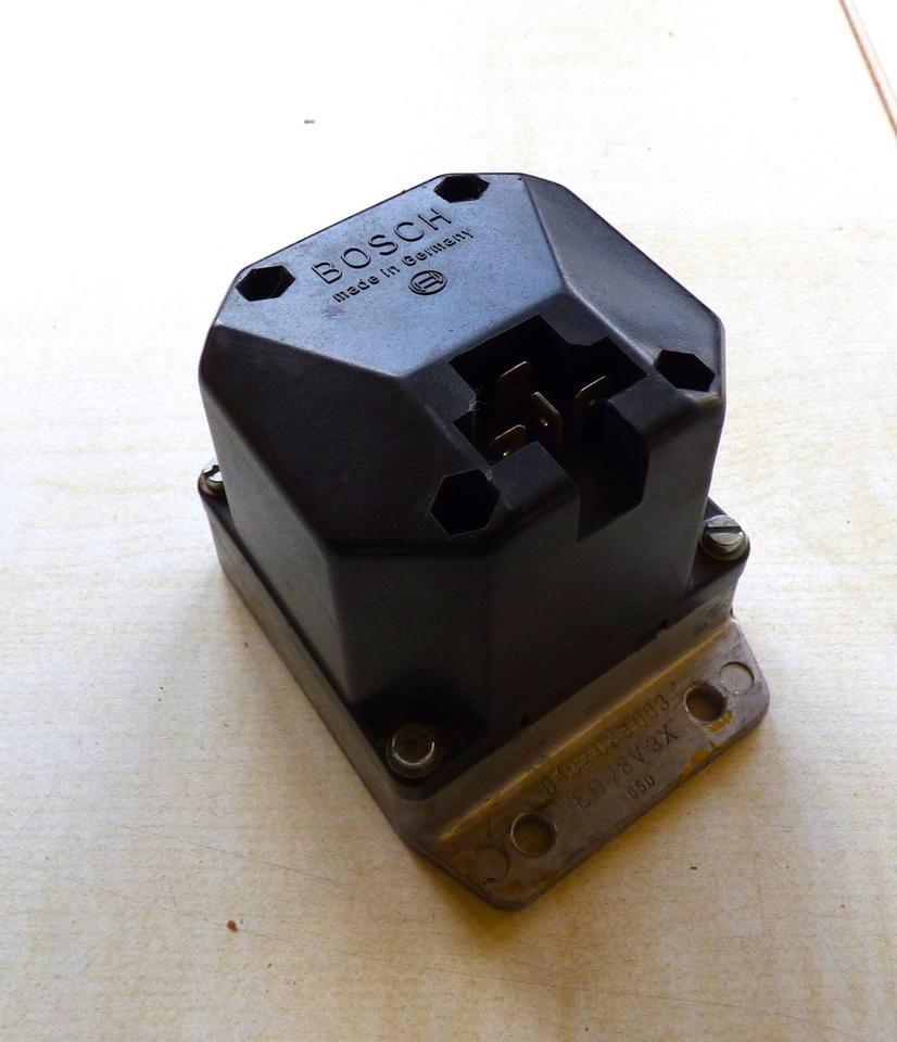 LEVEL-CONTROL SWITCH