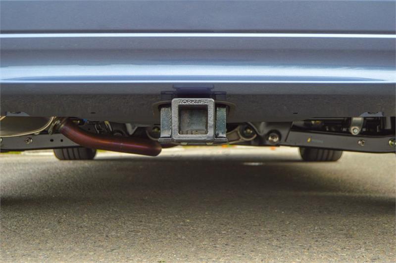1517 LEGACY ECOHITCH TRAILER HITCH HIDDEN DESIGN 11/4IN BLACK