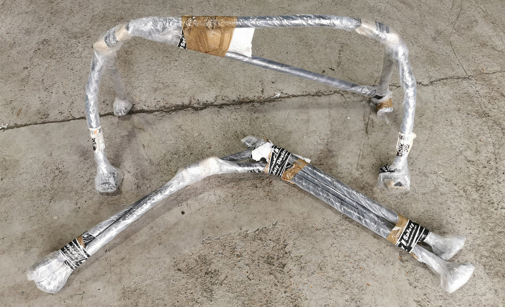 6-Point Bolt-In Roll Cage