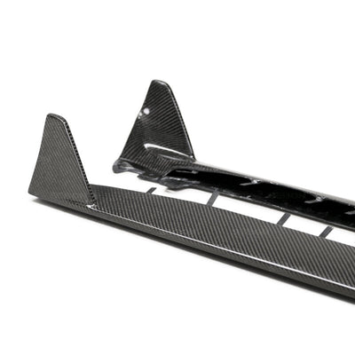 Dry Carbon Side Skirts
