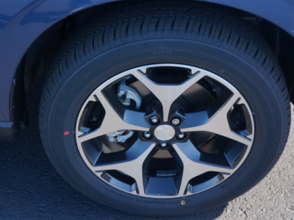 18x7 Y-Spoke Gun Metallic Alloy Wheel