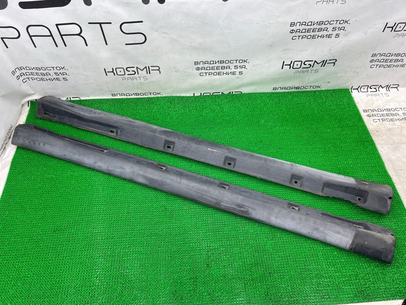 Rocker Molding, Right Side