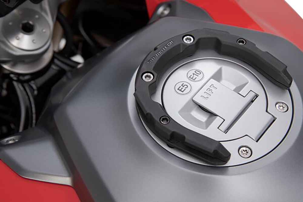 QUICK-LOCK Tank Ring with Magnetic Guidance