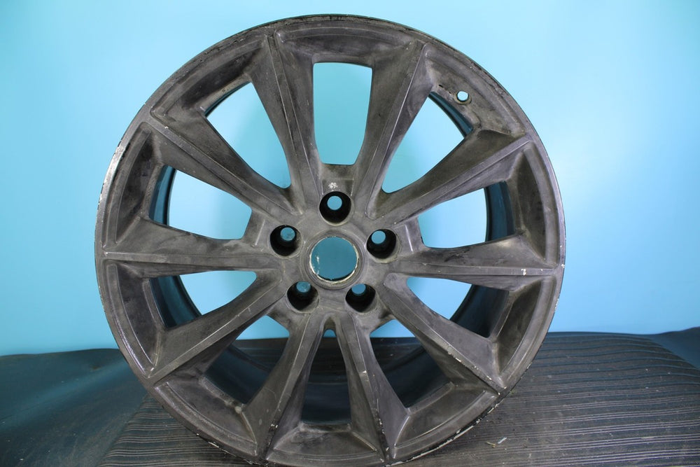 17-Inch Hyper Silver Aluminum Wheel