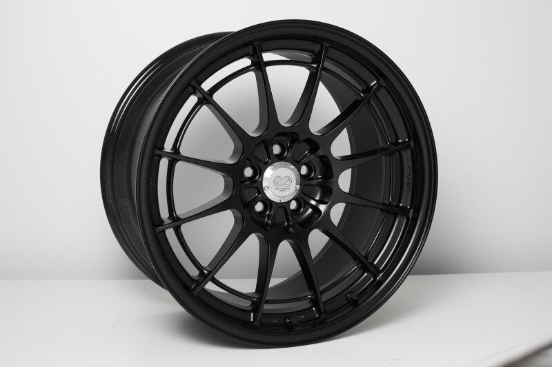 NT03+M Racing Wheel, 18-Inch