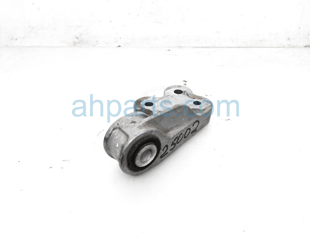 Automatic Transmission Mount Bracket