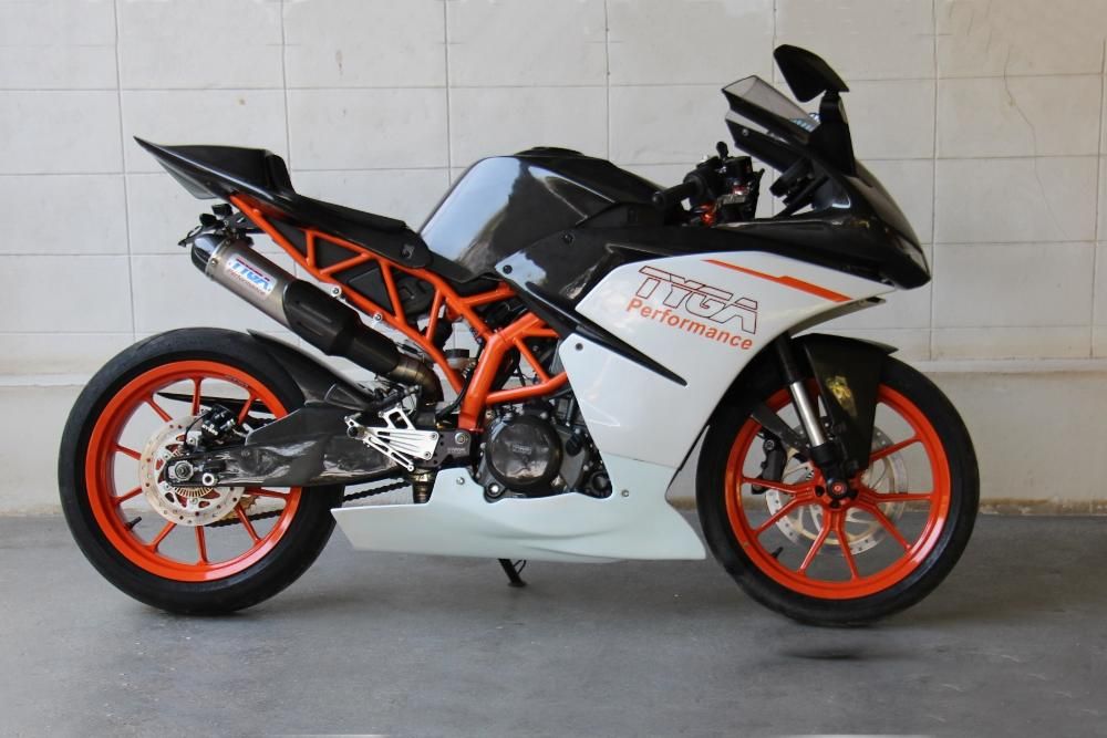 WSS300 Carbon Fiber Belly Pan