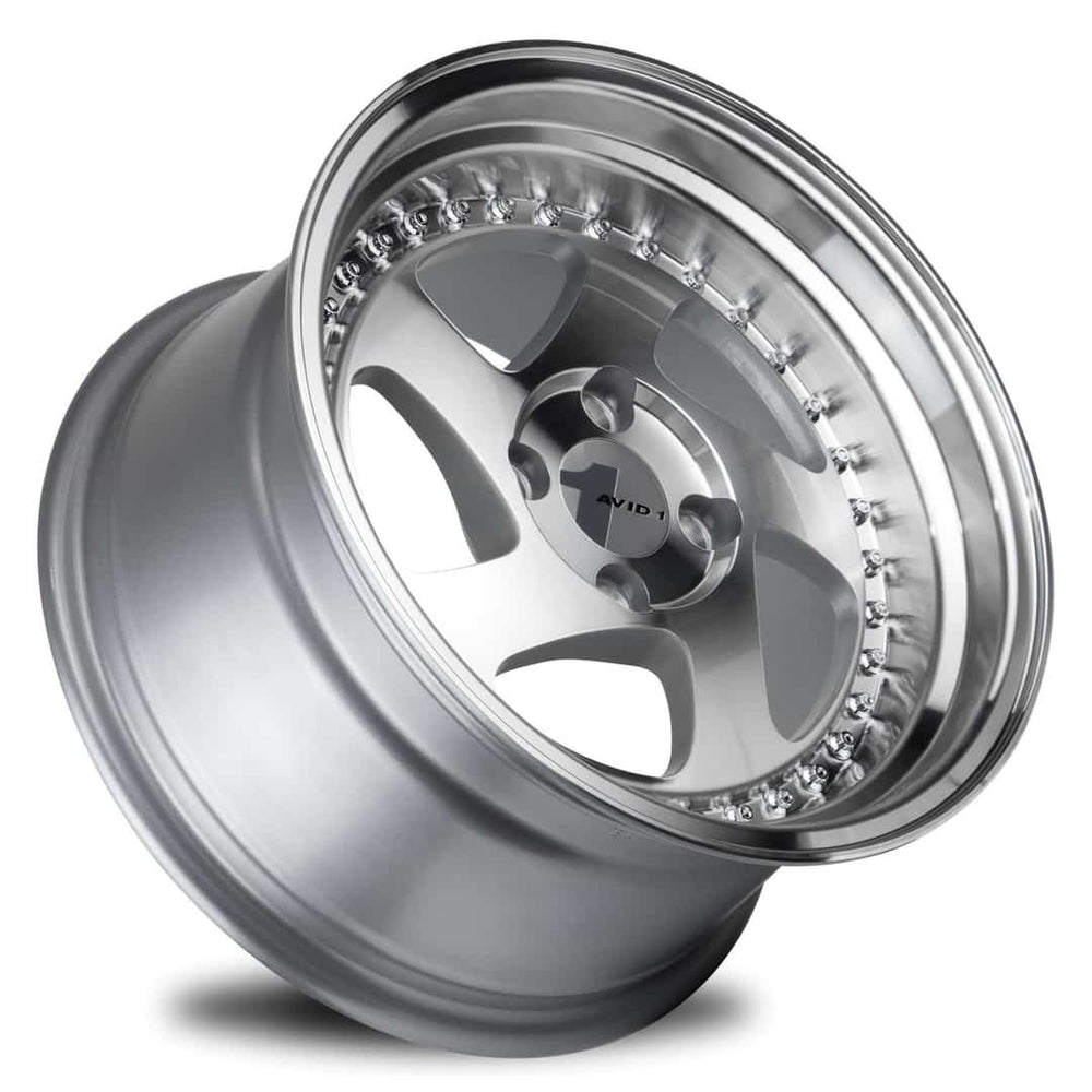 AV19 15-Inch Machined Alloy Wheel