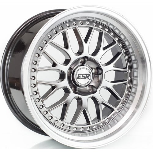 SR01 18x8.5 +30mm 5x105mm Hypersilver Machined Lip