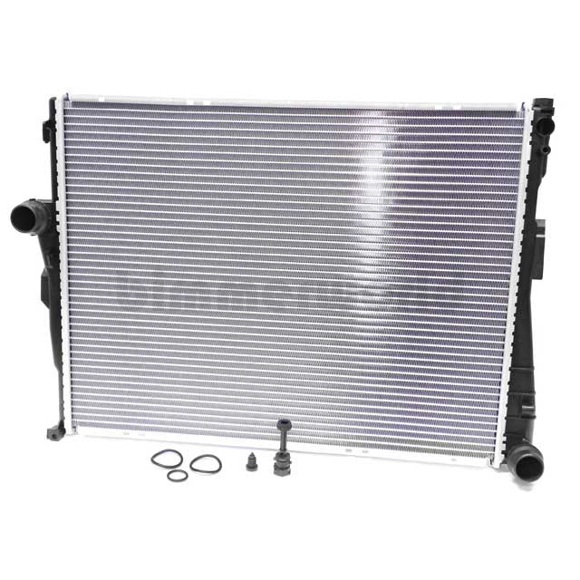 Aluminum/Plastic Radiator