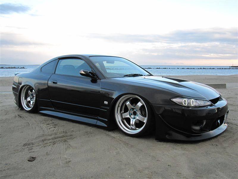 Airtech Air Suspension Kit Front and Rear Air Struts